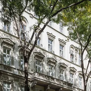 https://pension-primavera.vienna-besthotels.com